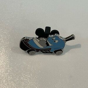 Disney Racers Mystery Pin Genie